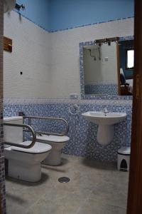 Photo de la galerie de l'établissement Apartamentos Rurales Casa Ron, à Coaña