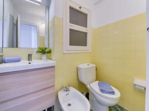Kúpeľňa v ubytovaní Apartment Rhodas by Interhome