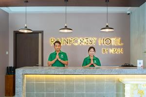 Επισκέπτες που μένουν στο Rainforest Hotel by NSUN