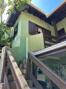 Балкон или терраса в Armação - Florianópolis - 2 quartos de casal