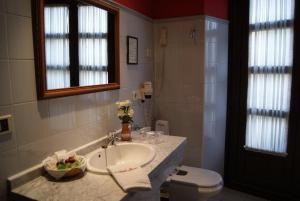 Phòng tắm tại Hotel La Posada Regia