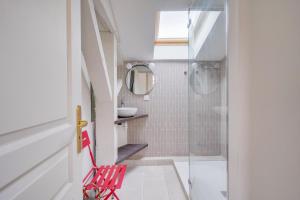 Łazienka w obiekcie Bel appartement Bordeaux centre Pey Berland