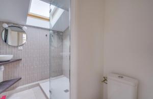 Koupelna v ubytování Bel appartement Bordeaux centre Pey Berland