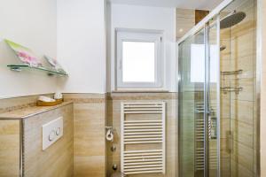 Łazienka w obiekcie Villa Dalmatina Zadar mit Pool