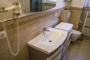 Łazienka w obiekcie Villa Dalmatina Zadar mit Pool