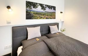 Ein Bett oder Betten in einem Zimmer der Unterkunft AhrPart Hotel Central