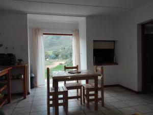 Et tv og/eller underholdning på Die Ou Huis Accommodation + 15 billeder