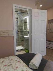 Kúpeľňa v ubytovaní Gyöngyi Apartman + 37 fotografií