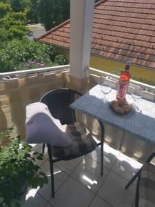 Balkón nebo terasa v ubytování Gyöngyi Apartman