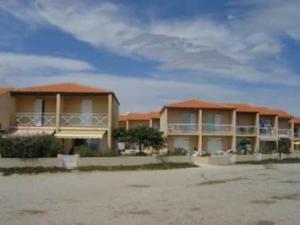 Το κτήριο όπου στεγάζεται  η παραθεριστική κατοικία