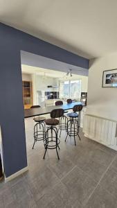 Dapur atau dapur kecil di L'Ours #Terrasse#Vulcania +9 gambar
