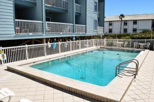 Hồ bơi trong/gần Seaside Beach House 101