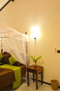Ruang duduk di Monkey Island Hotel