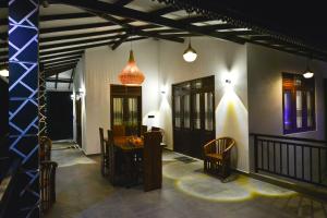 Gambar di galeri bagi Monkey Island Hotel di Hikkaduwa