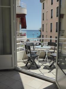 Nice Centre - Apartment with balcony and stunning sea view!