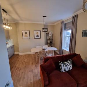 Χώρος καθιστικού στο Apartment 20 min walk from Manchester City Centre