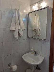 Koupelna v ubytování Possidi Kouslaka