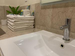 Bany a Hotel Yorio Inn