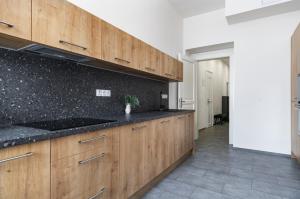 Kuchyň nebo kuchyňský kout v ubytování Stay2gether City Buzz Apt - O2 arena - Sleeps 6