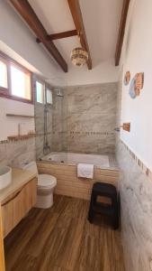 Koupelna v ubytování Intiquilla Hotel
