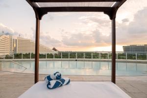 Bazén v ubytování Seadust Cancun Family Resort - All Inclusive nebo v jeho okolí