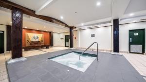 La alberca dentro o cerca de Oaks Sydney Goldsbrough Suites