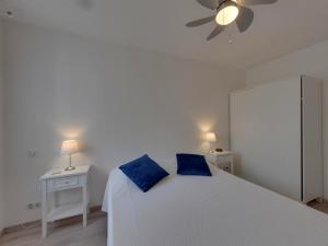 Posteľ alebo postele v izbe v ubytovaní Charmant 3 pièces avec parking et balcon à 900m du centre - Châtelaillon-Plage - FR-1-706-3