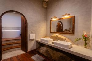 Bagno di The Cavern