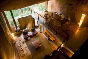 Area soggiorno di The Cavern