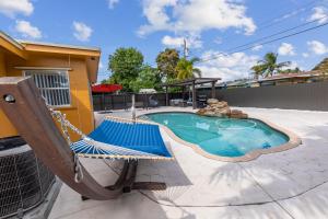 Gallery image of Paradise with private pool Sleeps 10 near the beach in Sunrise