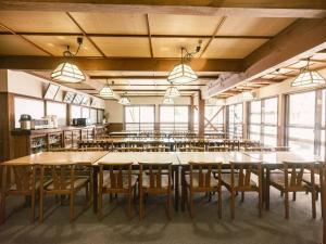 Restaurace v ubytování 古民家ホテル 結 YUWAI