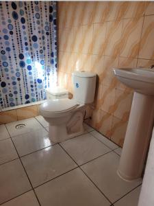 Kylpyhuone majoituspaikassa Hostal La Mansion