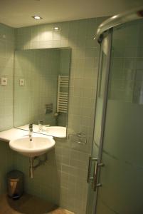 Uma casa de banho em Casa Dos Poos