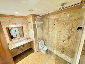 Un baño de Nalapad's Hotel Bangalore International 36 fotos más