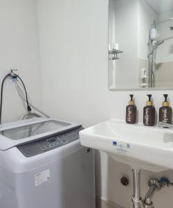 Koupelna v ubytování Bloom Residences Condo 2Br