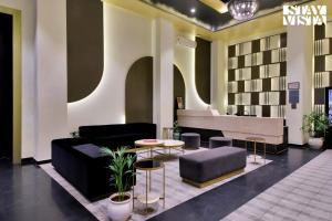 Ảnh trong thư viện ảnh của StayVista's Skyline Studio Apartments - Urban Oasis with Terrace, Gym & Bar ở Jaipur