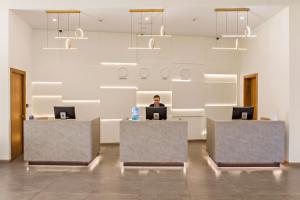 Hosté ubytování Al Hamra Village Hotel + 37 fotografií