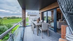 Rõdu või terrass majutusasutuses Elbstrand Resort Krautsand - Hotel Elbstrand