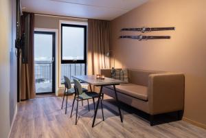 Posezení v ubytování Basecamp Narvik + 28 fotografií