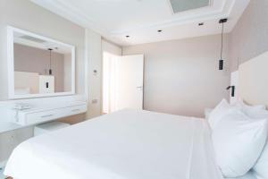 Postel nebo postele na pokoji v ubytování Radisson Residences Avrupa TEM Istanbul
