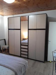 Postel nebo postele na pokoji v ubytování Villa Kutija