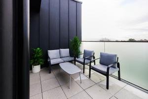 Gallery image of The South Woodford Place - Adorable 2BDR Flat with Balcony in London