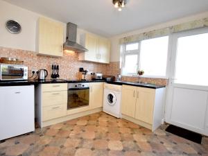 Kitchen o kitchenette sa 1 Bed in Hawkshead Village LLH16