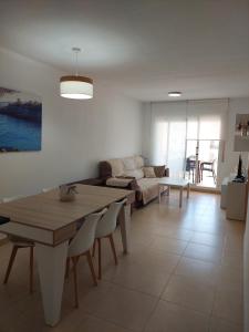 Photo de la galerie de l'établissement Oliveres III, à Hospitalet de l'Infant 25 autres photos