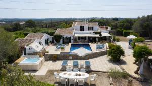 Πισίνα στο ή κοντά στο Casa Poupitta - 10 personnes - 5 chambres en suite - piscine