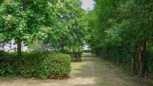 Vonkajšia záhrada v ubytovaní Camping le Dolmen, Carnac, Morbihan