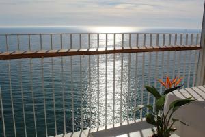 desde el balcón de un apartamento en condominio en Apartamento Torre Alacant, en Alicante