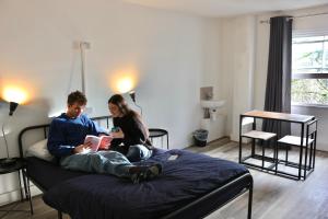Postel nebo postele na pokoji v ubytování Urbany Hostel London 18-40 Years Old