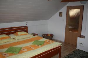 Posteľ alebo postele v izbe v ubytovaní Apartment BENCI