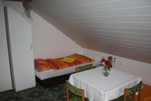 Posteľ alebo postele v izbe v ubytovaní Apartment BENCI